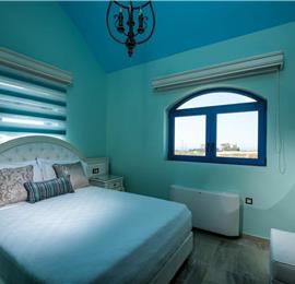 6 bedroom luxury villa with pool near Agia Pelagia, sleeps 12